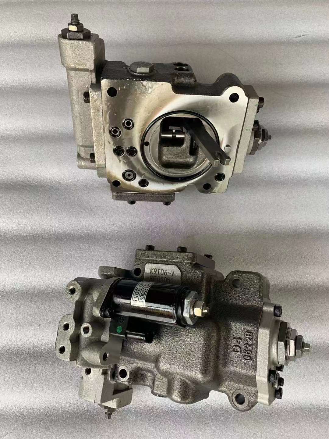 2058 K9T06-V Excavator Hydraulic Parts D4 06228 Control Actuator Pump Regulator