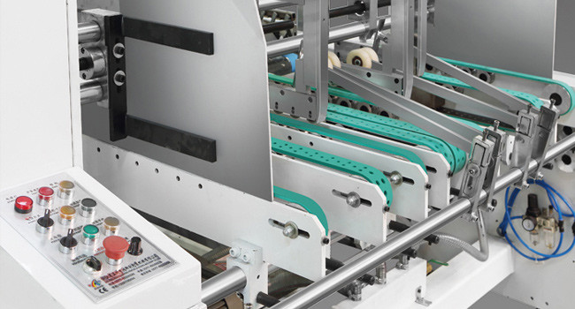 220V Prefolding High Speed Folding And Gluing Machine For Wine Box