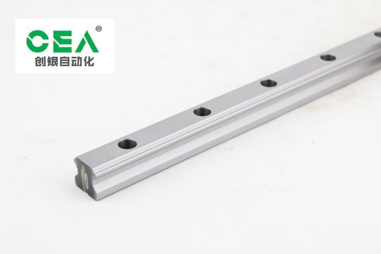 7500mm Miniature Linear Bearing Linear Motion Guideways In CNC