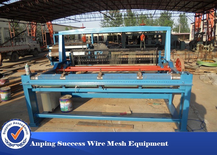 0.4-2.5mm Output Crimped Wire Mesh Machine For Galvanized / PVC Coated Stainless Steel Wire