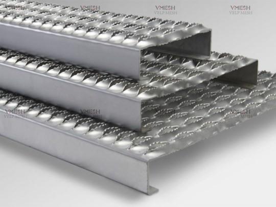 Buy cheap Anti Slip 5 Diamond Walkway Grip Strut Safety Grating Perforated from wholesalers