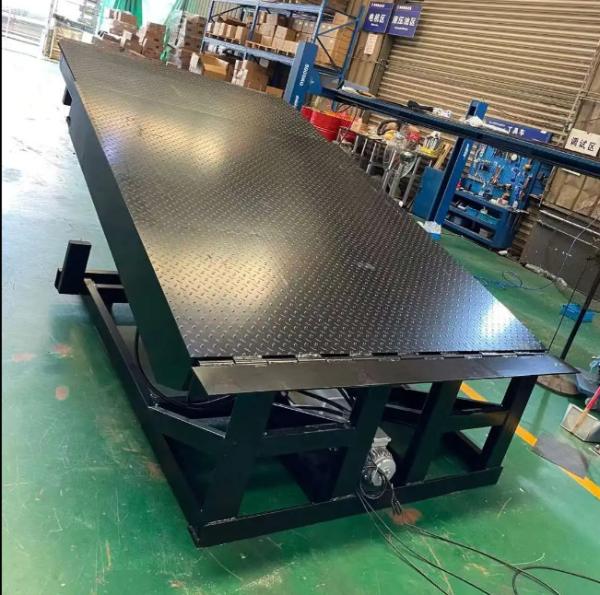 Buy cheap 16mm Thickness Telescopic Lip Dock Leveler Hydraulic Dock Leveler from wholesalers