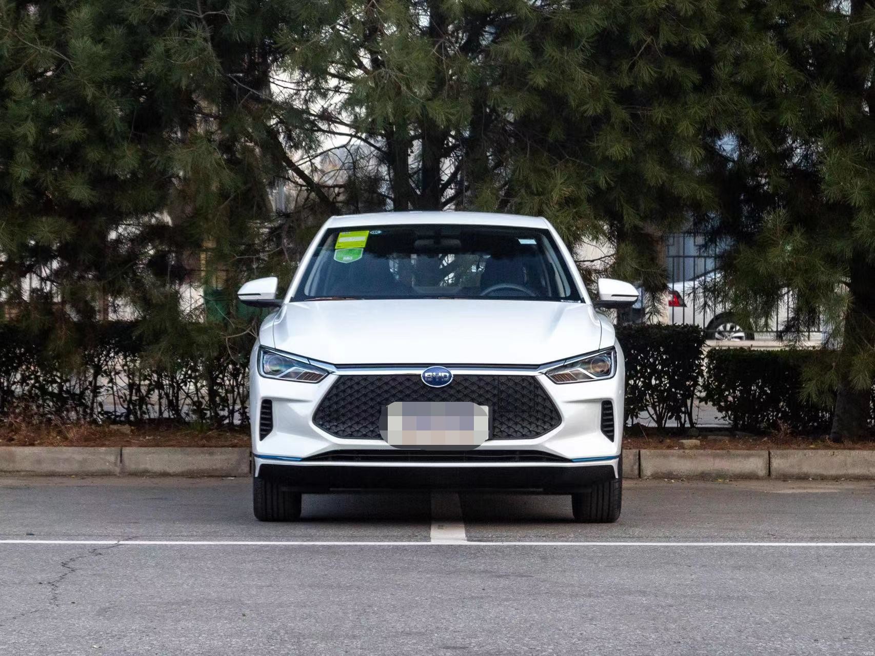 BYD E2 Ev Compact Suv Car 5 Seats Battery Range 401km New 2WD