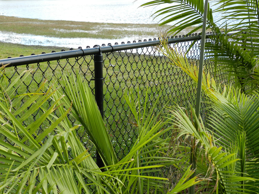 Chain Mesh & Security fencing/ Chain Mesh & Cyclone fencing for sale