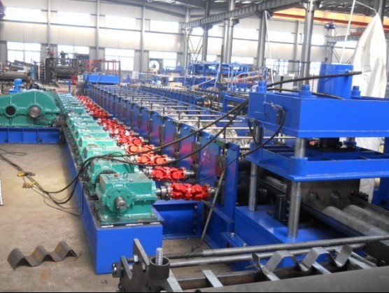 2-4mm Galvanized Steel Two wave W Beam Highway Guardrail Roll Forming Equipment PLC Control Automatic