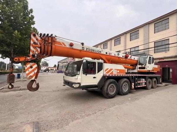 80 Ton Zoomlion Mobile Crane Construction Equipment Truck-Mounted Telescopic