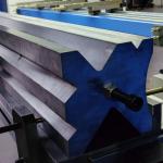 3000KN Single Phase Hydraulic Press Folding Machine With Protection 3200mm Fence