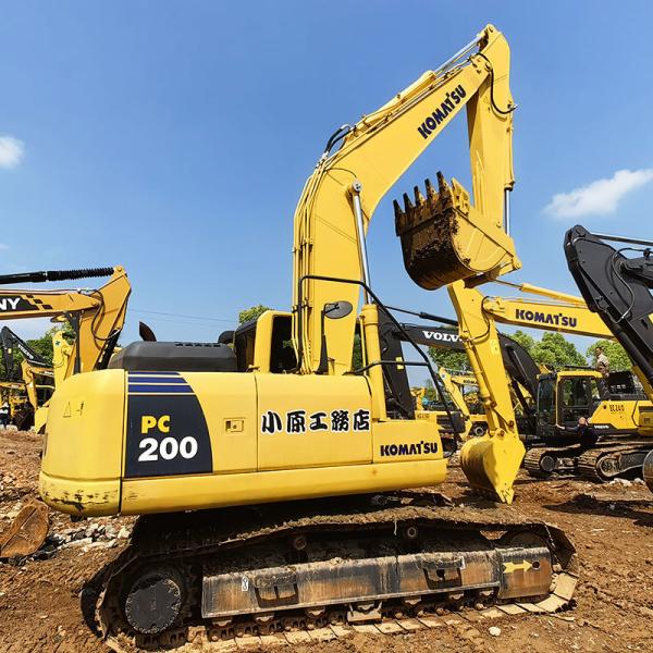 Buy cheap 20Ton Used Komatsu Excavators Backhoe Pc200-8 Crawler Digging Machinery from wholesalers