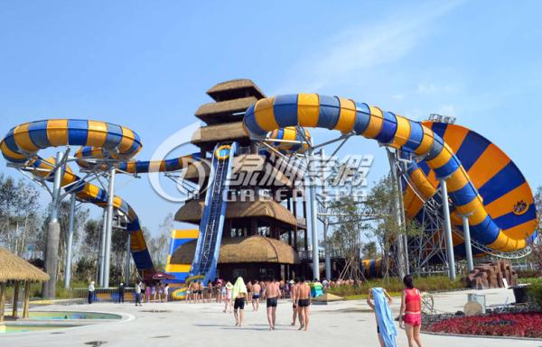 Children / Adults Thrilling Huge tornado water slide for commercial playground
