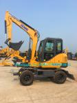 All Wheel Drive 4 Wheeled Mini Excavator , 6 Ton Excavator For Earth Moving