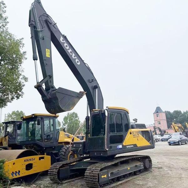 Buy cheap 2nd Hand used Volvo EC210 Excavator Digger Backhoe 21 Ton from wholesalers