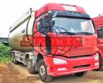 8x4 FAW J6 Bulk Cement Truck 30cbm Volume 330hp / 350hp Engine Power