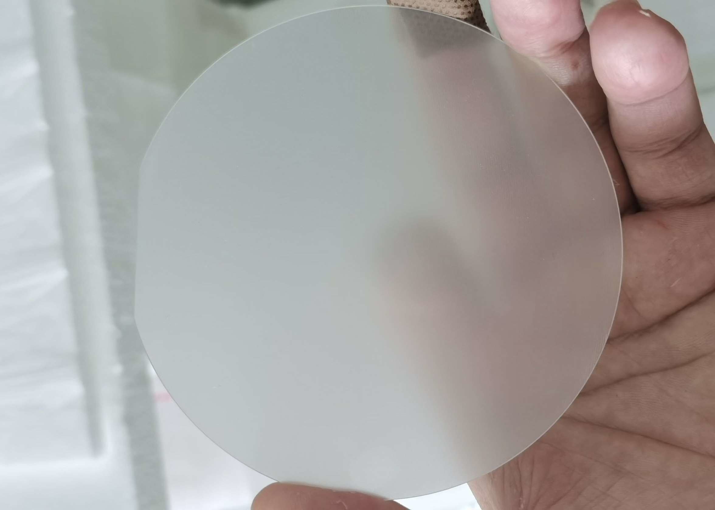 High Dielectric Strength Alumina Nitride Ceramic Pipe Thermal Expansion 4.5-5.5x10-6/K