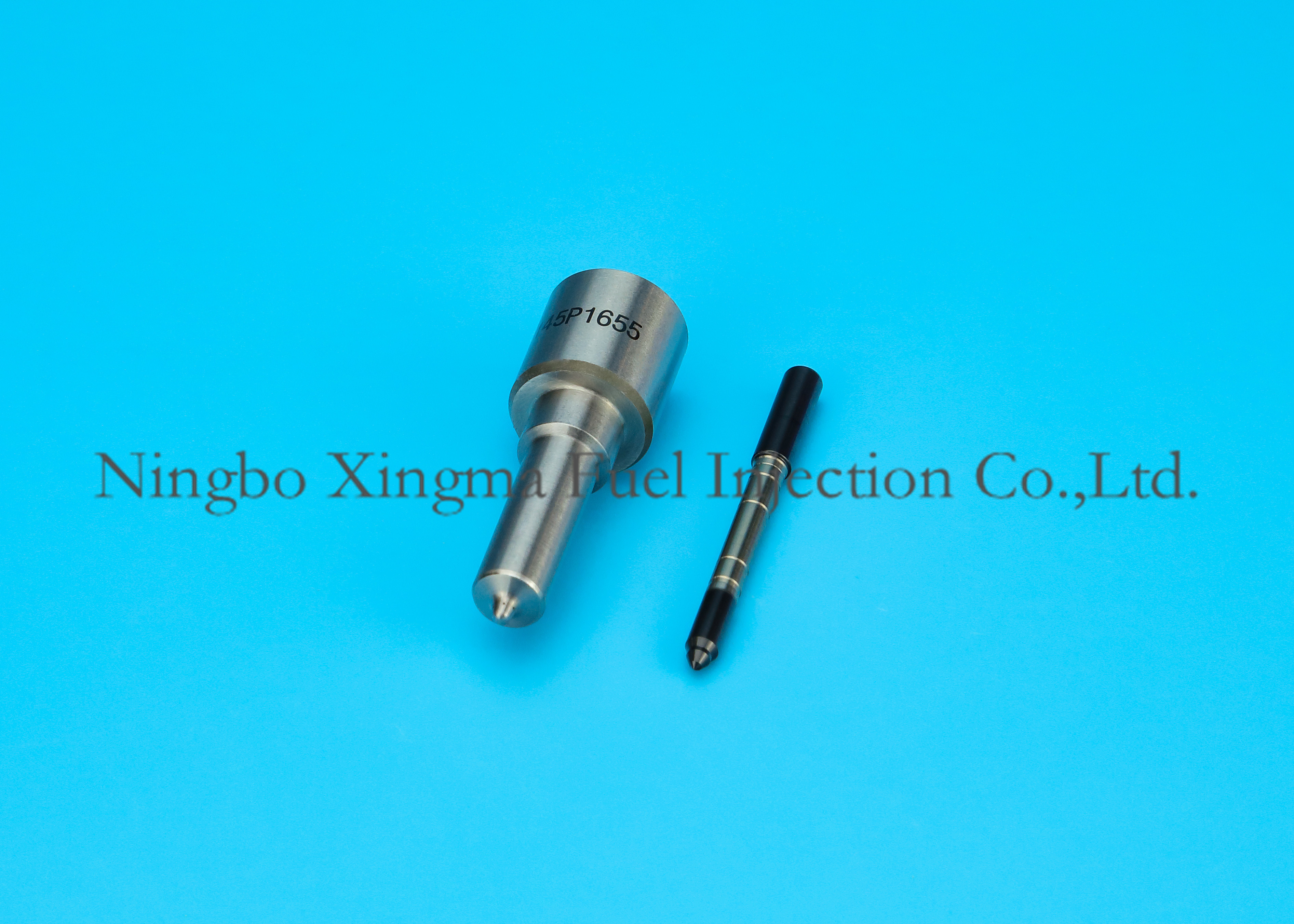 Common Rail Fuel Bosch Injector Nozzles Kubota Engine Spare Parts High Precision