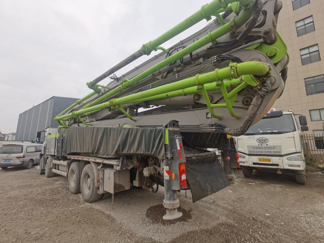 Batching Plate Mobile Pump Zoomlion 63meter 52meter Cheap Price Used Concrete Boom Pump