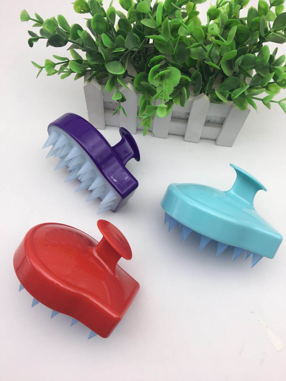 Tourmaline Head Rubber Shampoo Brush , Scalp Massage Brush For Hair Growth