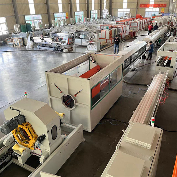110-450mm Threelayers Plastic Pipe Machine Manufacturers PE Pipe Production Line