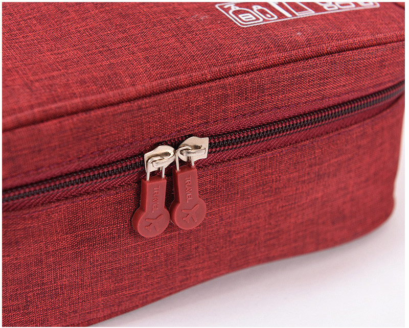 China Supplier Custom Square Cosmetic Toiletry Bag With Zipper Waterproof