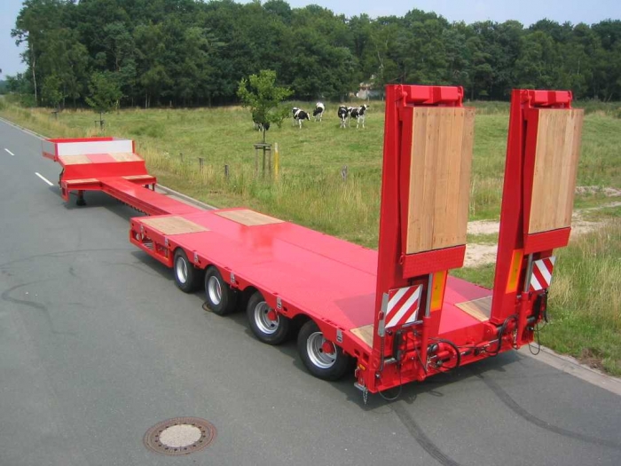 3 Axle Extendable Low Bed Semi/Truck Trailers with 11.00r20 12r22.5 315 385 Tires