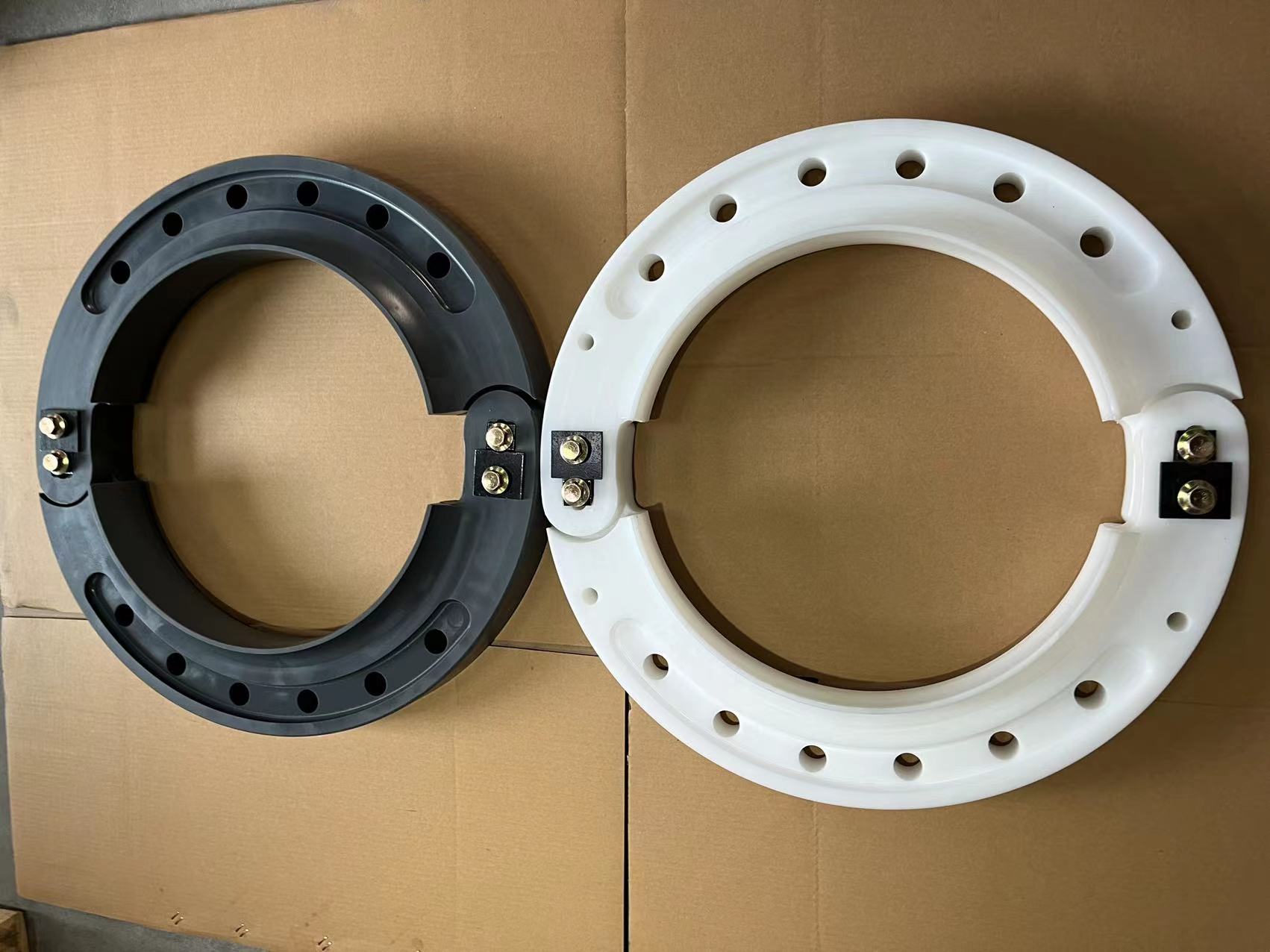 Front Wheel 22.5Inch Run Flat Inserts For Tires Commercial Trucks
