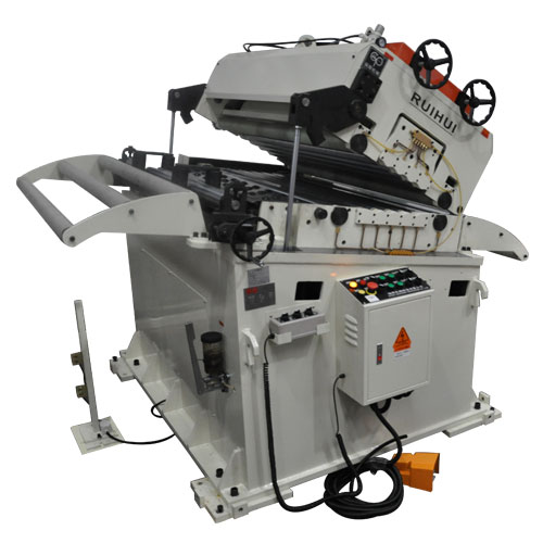 NC servo feeder