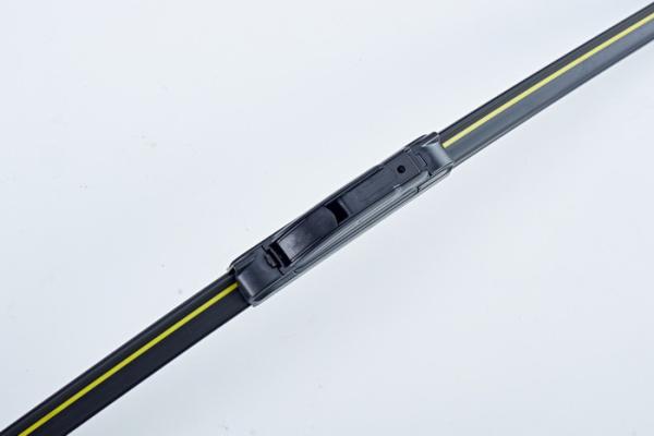 Buy cheap Silent Universal Window Wipers 18in Universal Windshield Wiper Blades from wholesalers