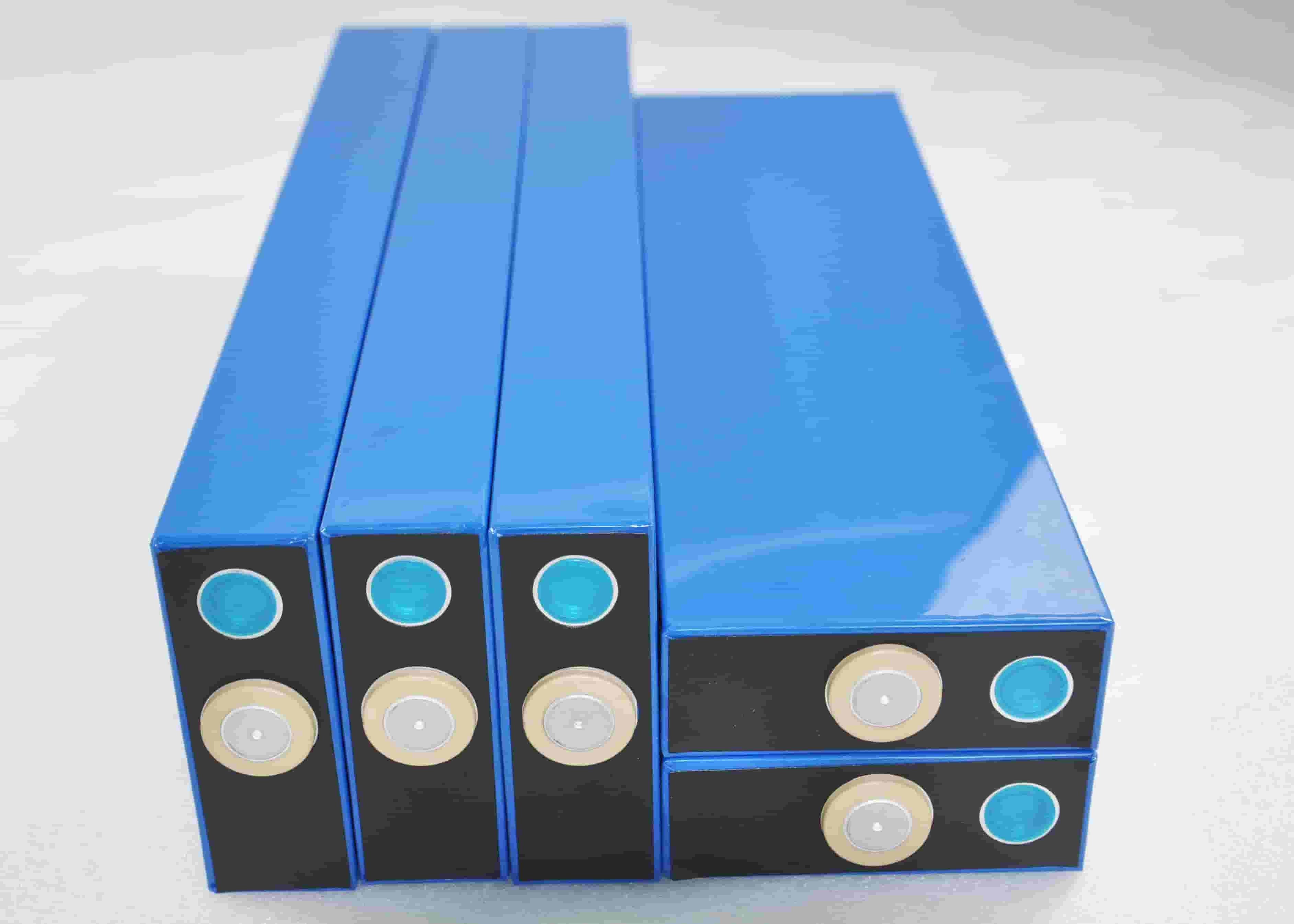 3.2V135Ah Lithium Battery Cell Square Aluminum Shell EIKTO Power Sored Energy