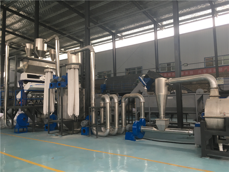 PET plastic recycling and washing line