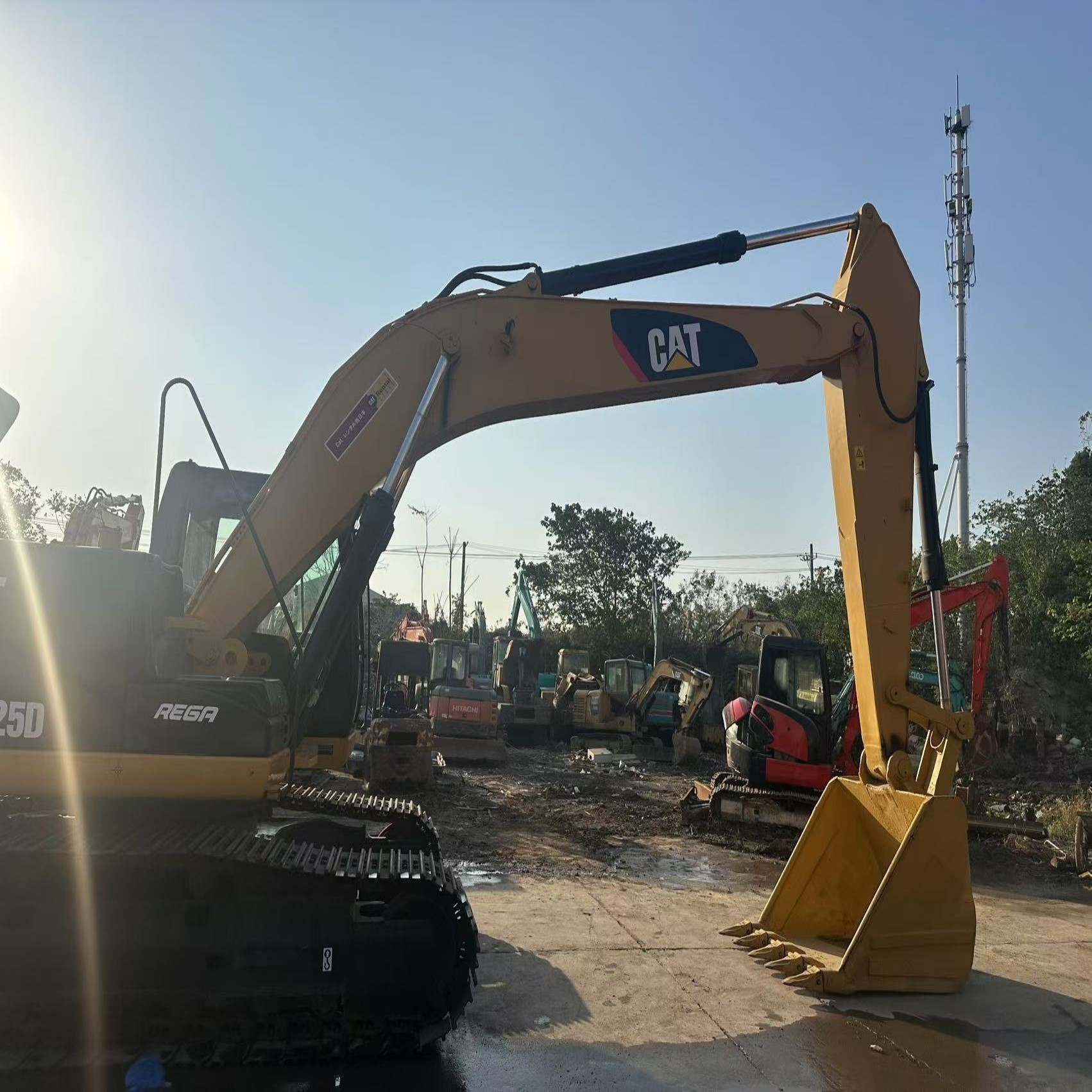 25 Ton Used Caterpillar Excavator CAT 325D Crawler Digger