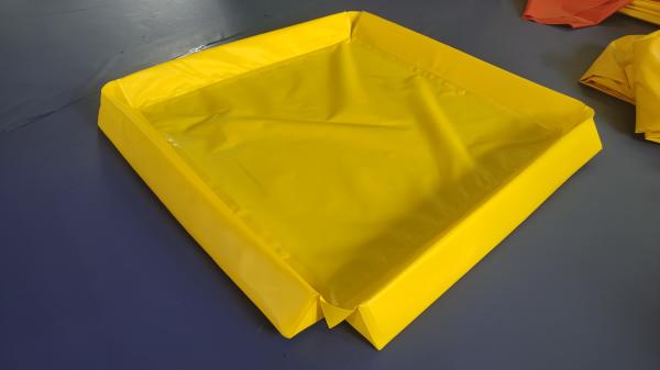Buy cheap Oil Spill Containment Berm For Outdoor Chemical Fuel Storage from wholesalers