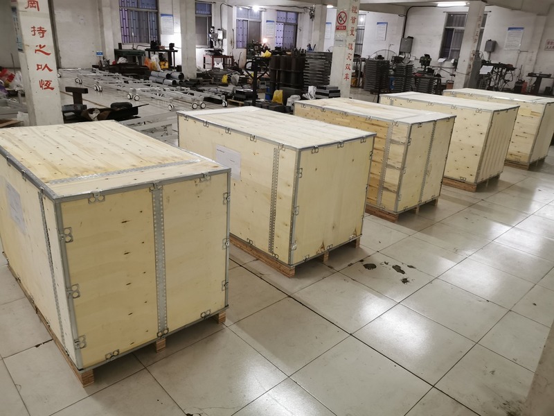 Hospital High Quality Electric Obstetric Delivery Bed Gynecological Examination With Good Price