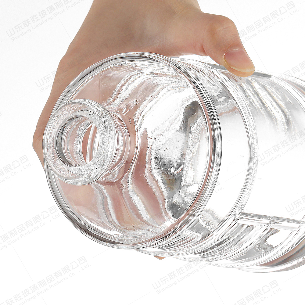 250ml 500ml 750ml 1000ml Large Size Glass Bottle for Brandy Whiskey Cylindrical Shape