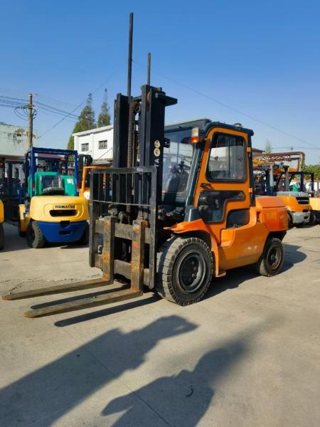 Used diesel Toyota forklifts, internal combustion engine forklifts for export