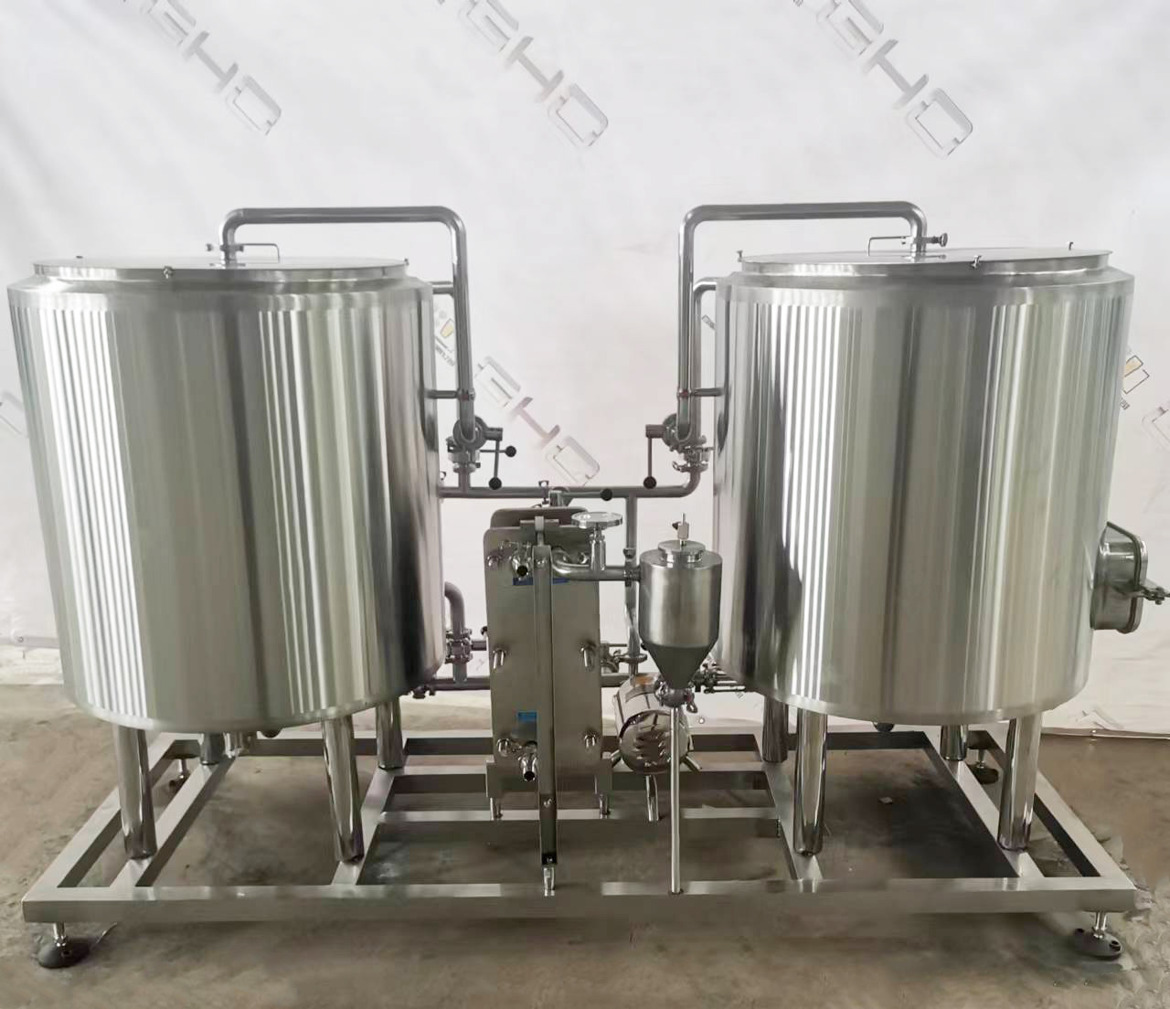100lt 200lt Beer Brewing System with 2024 Mashing System 220V/110V Operation Training