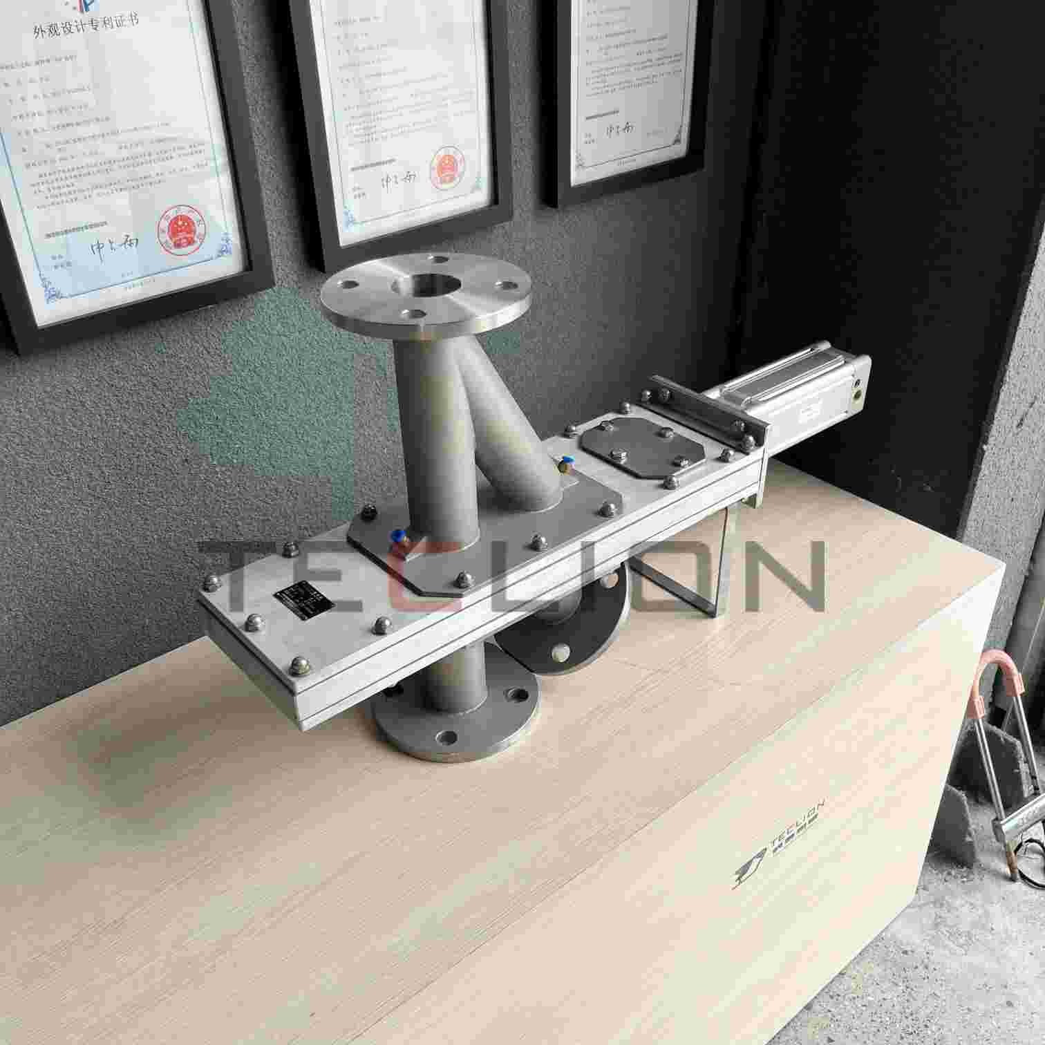 Stainless steel line changing valve suitable for dilute phase pneumatic conveying or gravity unloading