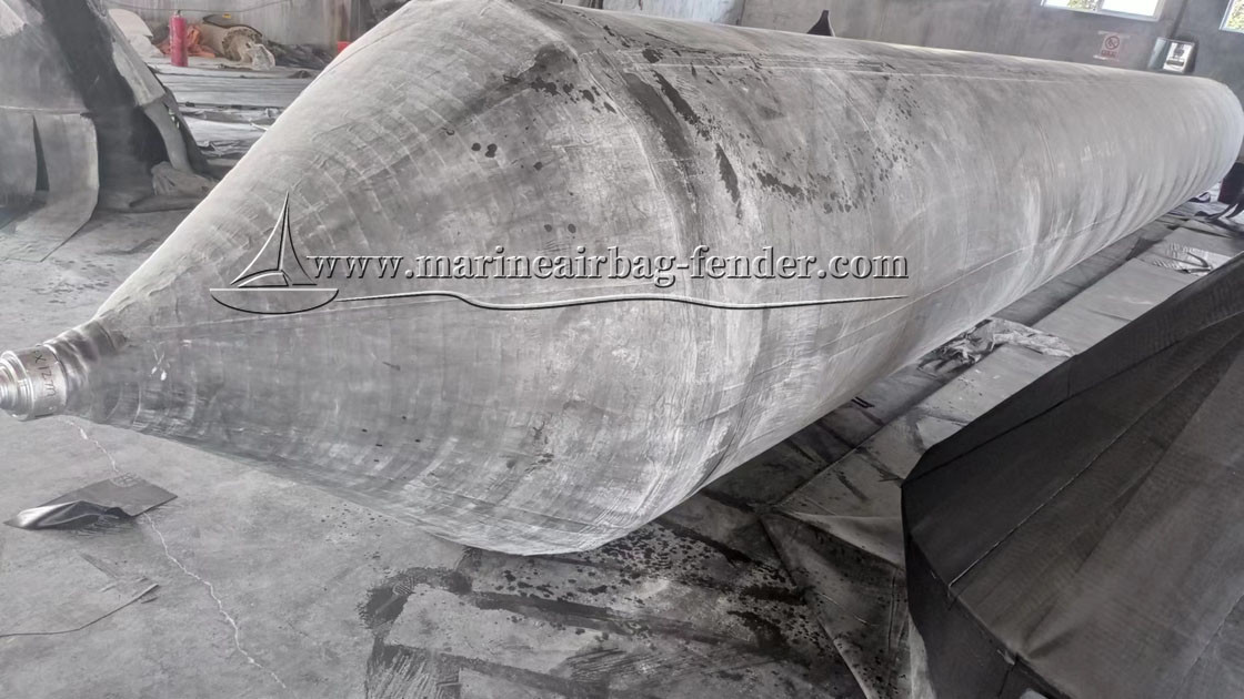 Black Marine Rubber Airbag Anti Aging Floating AirBag For Launching Salvage