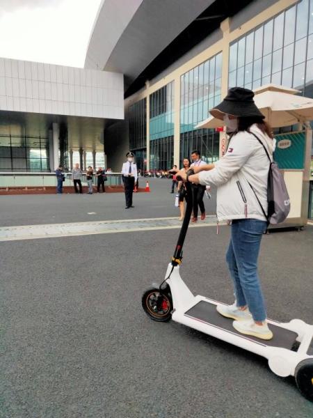 Buy cheap H1340MM Folding Lithium Battery Waterproof Electric Scooter from wholesalers