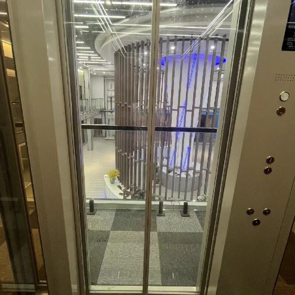 Buy cheap Graceful Traction Home Elevator / Electric Traction Lift 400-1000 Kg Capacity from wholesalers