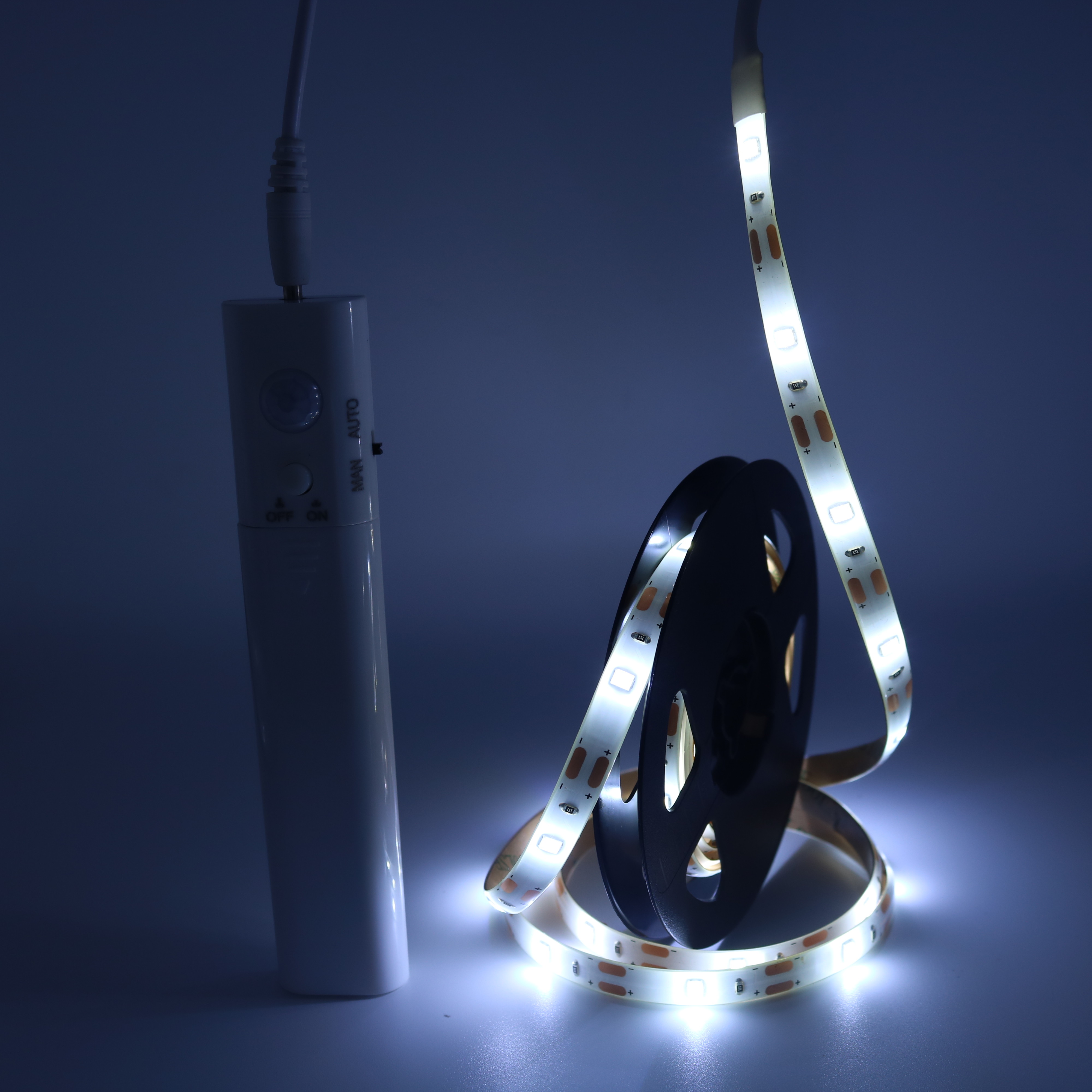 IP65 60pcs 4.8W Battery Powered LED Strip Light