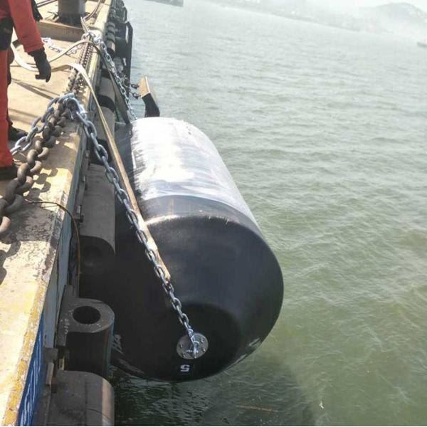 Marine Protection Dock Fenders Lightweight Durable High Buoyancy UV Resistant