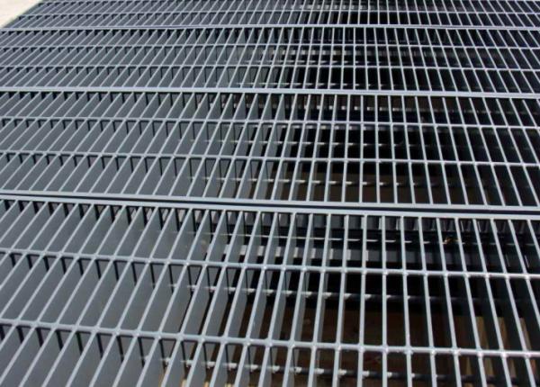 Buy cheap 30*3mm Steel Driveway Grating For Drain Cover High Solidity from wholesalers