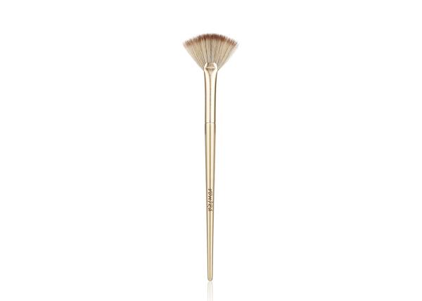 Buy cheap Vonira Beauty Studio Makeup Cosmetic Highlighter Fan Brush With Golden Aluminum Ferrule Birch Wooden Handle from wholesalers