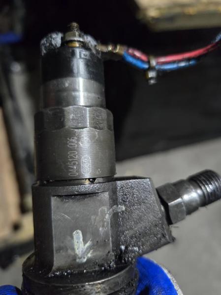 Buy cheap Bosch 0445120006 0 445 120 006,ME355278 Mitsubishi injector core from wholesalers
