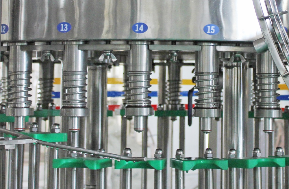 380V Carbonated Beverage Filling Machine Easy Operation High accuracy