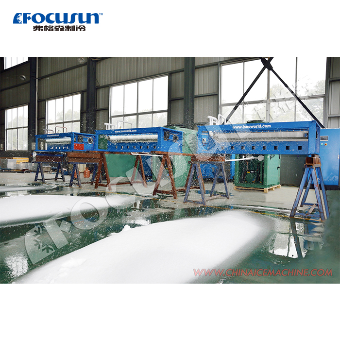 Indoor Snowflake Falling Snow Making Machine with 300/600/1500/4500 KG Daily Output