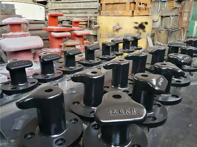 Cast Iron QT450 Tee Head Bollard 2000KN For Ships ISO9001
