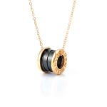Gold stainless steel necklace, light luxury, niche high-end collarbone necklace,