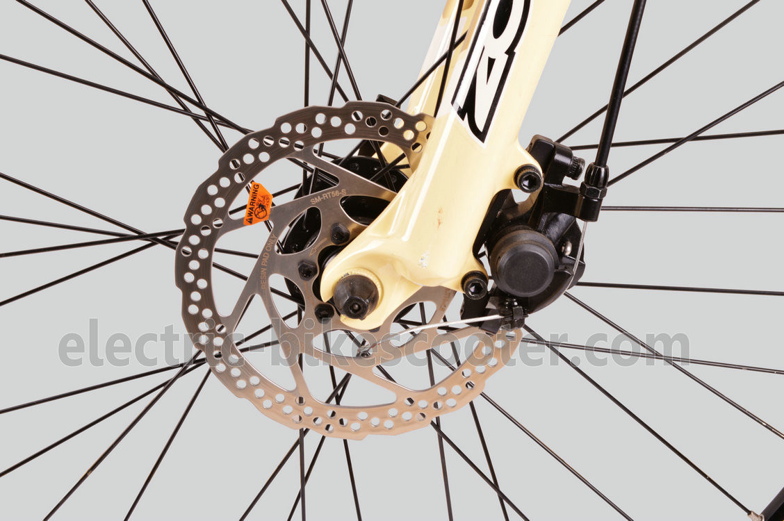 7 Speed Electric Mountain Bicycle 32km/H , 26 Inch Electric Mountain Bike Mid Gear Motor
