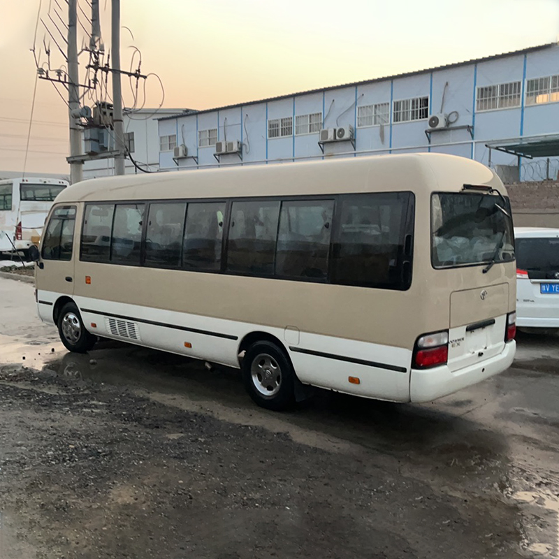 Manual Transmission Type Used Toyota Coaster Bus with 3300mm Wheel Base and 30 Seats