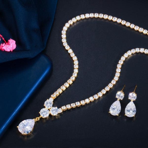 Buy cheap CZ charm pendant necklace necklace bracele earring ring dainty jewelry for women lady valentine wedding Jewelry sets from wholesalers